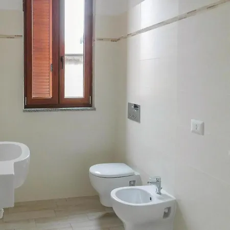 Two-bedroom In Di Bedero Apartmán Brezzo