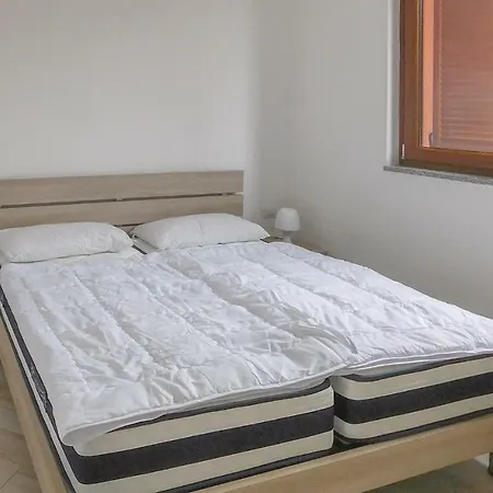 Two-bedroom In Di Bedero *