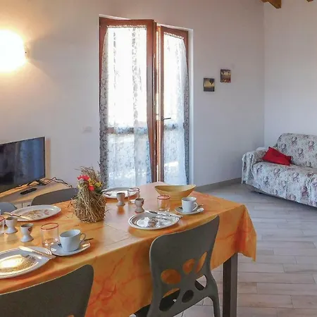 Two-bedroom In Di Bedero Apartmán